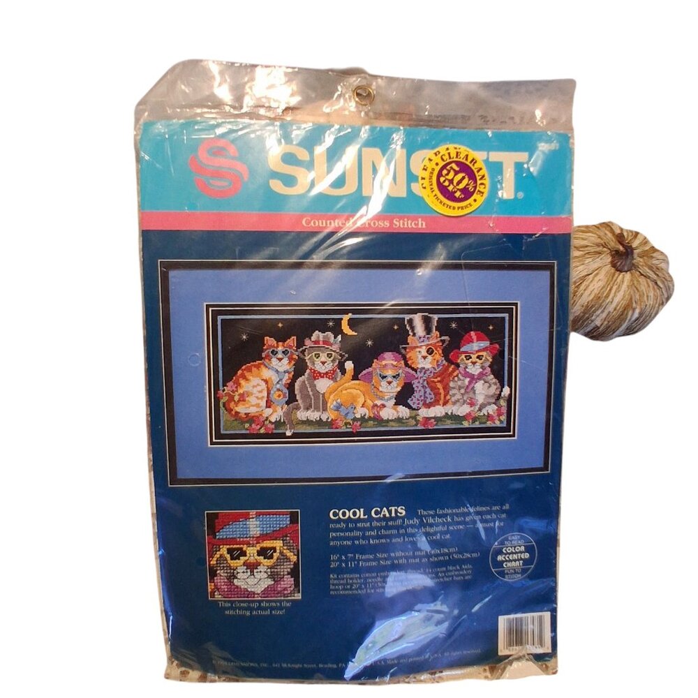 Sunset 13581 Counted Cross Stitch Cool Cats